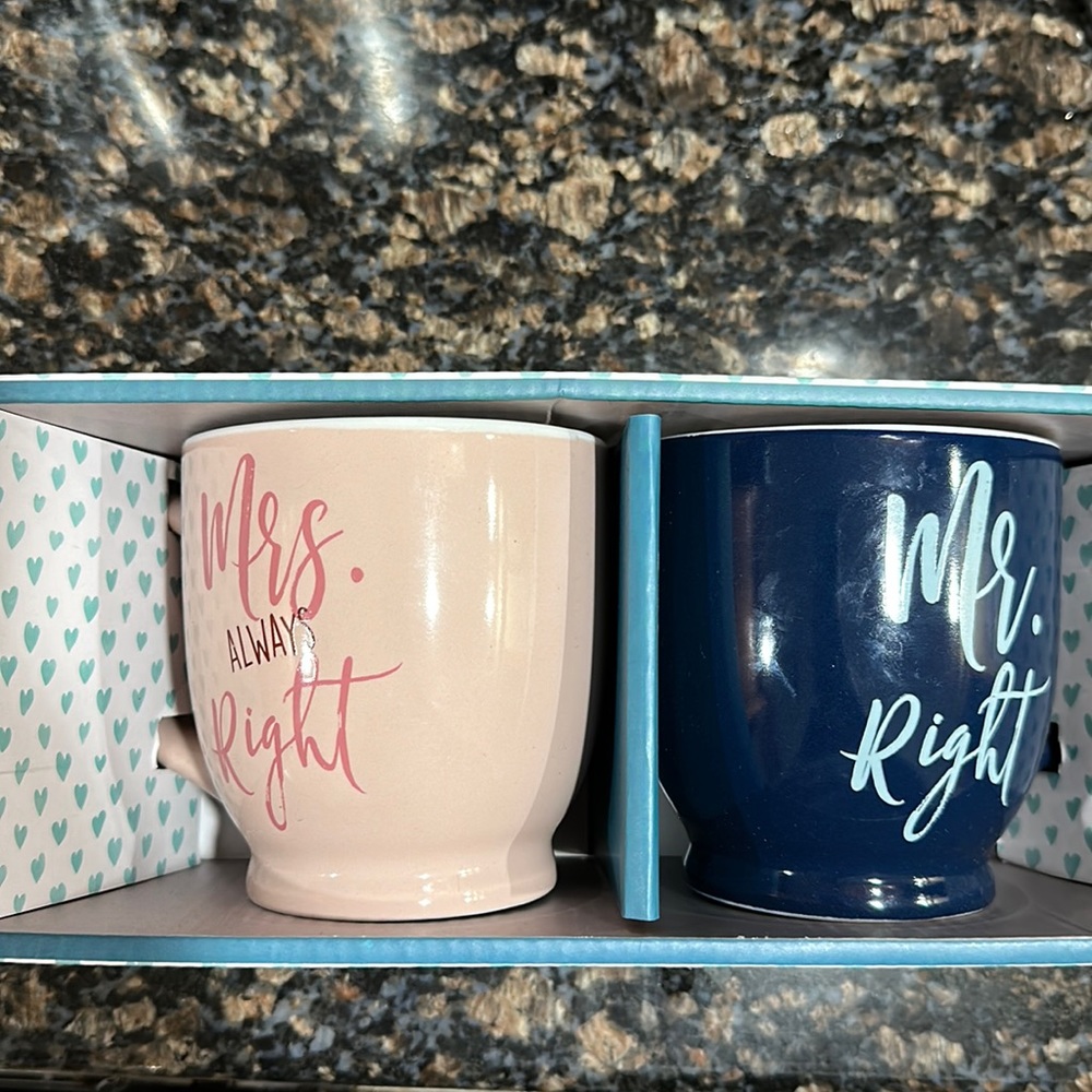 Mr & mrs cups set of 2